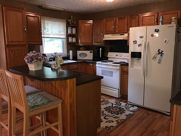2nd image of 239 Valleybrook Ave