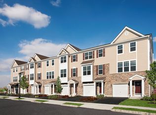 216 Mallard Ln, Egg Harbor Township, NJ 08232