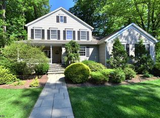 191 Park Ave, Allendale, NJ 07401