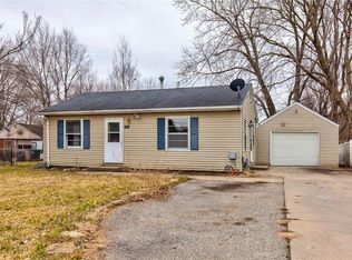 2301 Morton Ave, Des Moines, IA 50317