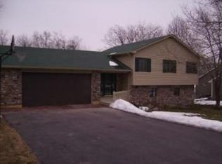 210 N Kent Rd, McHenry, IL 60051