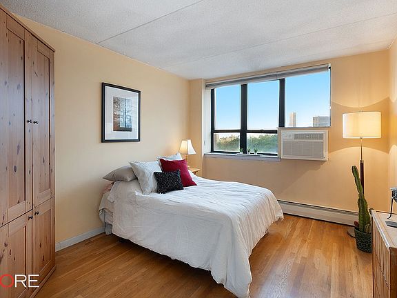 5th image of 301 W 110th St APT 14H