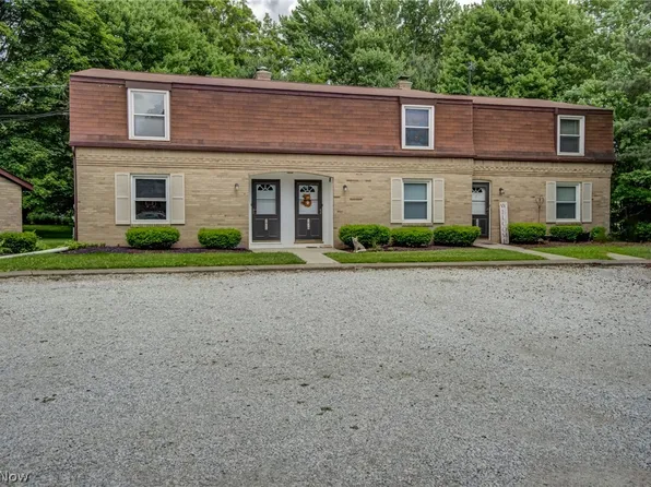 3409-3411 Broad Vista St NW, Uniontown, OH 44685