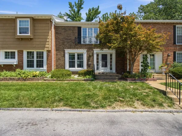 13423 Forestlac Dr, Saint Louis, MO 63141