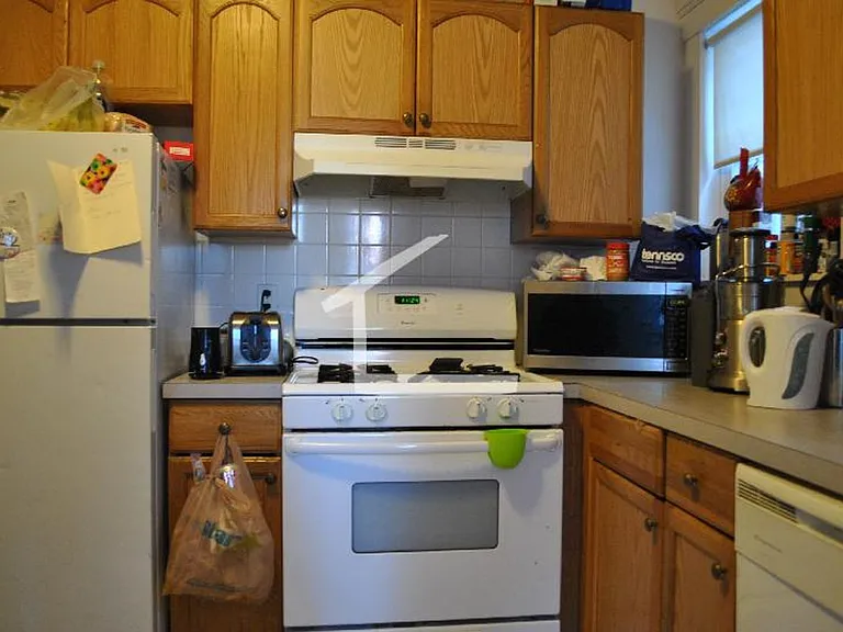 12 Chester St #3V — Photo 2