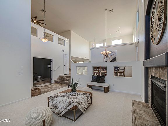 5th image of 43324 W DESERT FAIRWAYS Drive