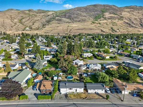 3575 Westsyde Rd, Kamloops, BC V2B 7H5