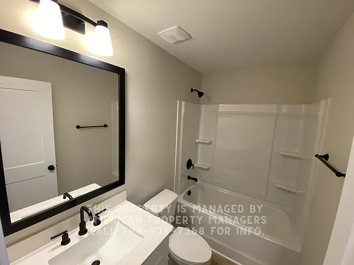 722 Elizabeth Ave — Photo 9