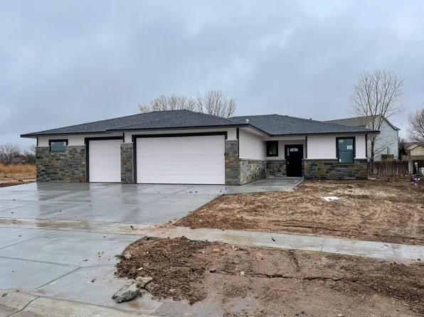 1215 N Main St, Goddard, KS 67052