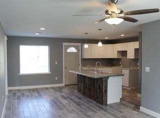 1004 E Main St, Cherryvale, KS 67335