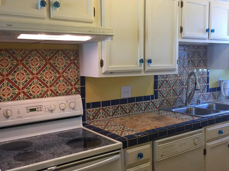 2732 Calle Anna Jean #A — Photo 4