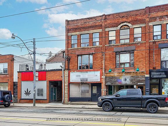 3rd image of 1046 Bathurst St Unit 2