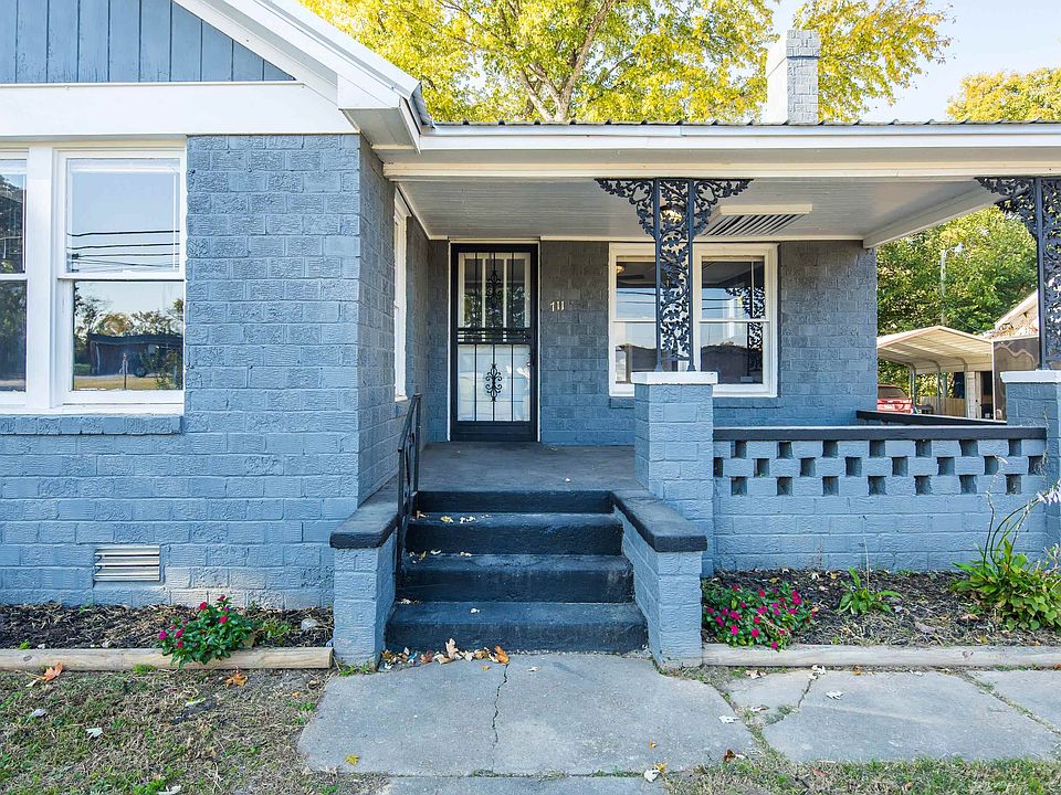 1st image of 711 Hatchie St
