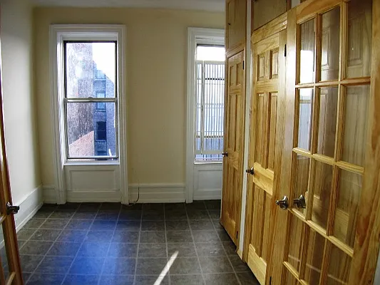 Rented by PMG Real Estate  | media 13