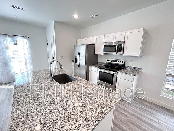 5th image of 950 Ventnor Ave