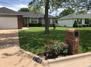 1746 S Waco Ave, Springfield, MO 65802