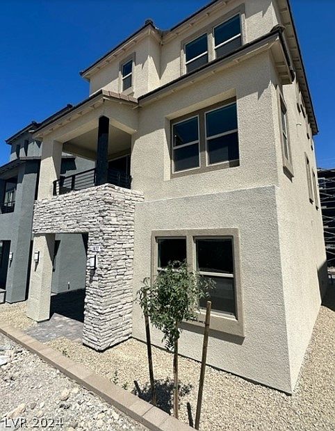 1st image of 1477 Whistling Kite St