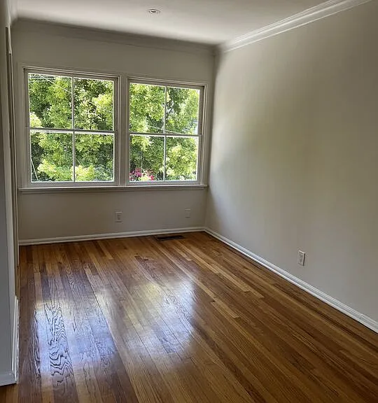 130 S Bowling Green Way #134 — Photo 5