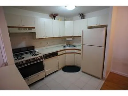 Sold by Ben Bay Realty Co | media 6