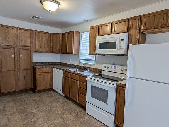 4th image of 4512 Navajo St