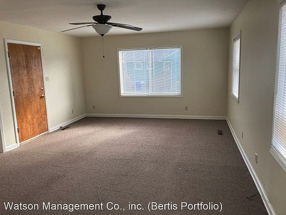 4th image of 316 N Washington St #A