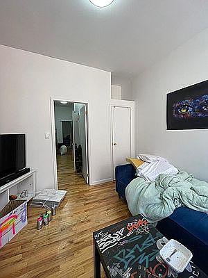 5th image of 11 Stanton St #4A4