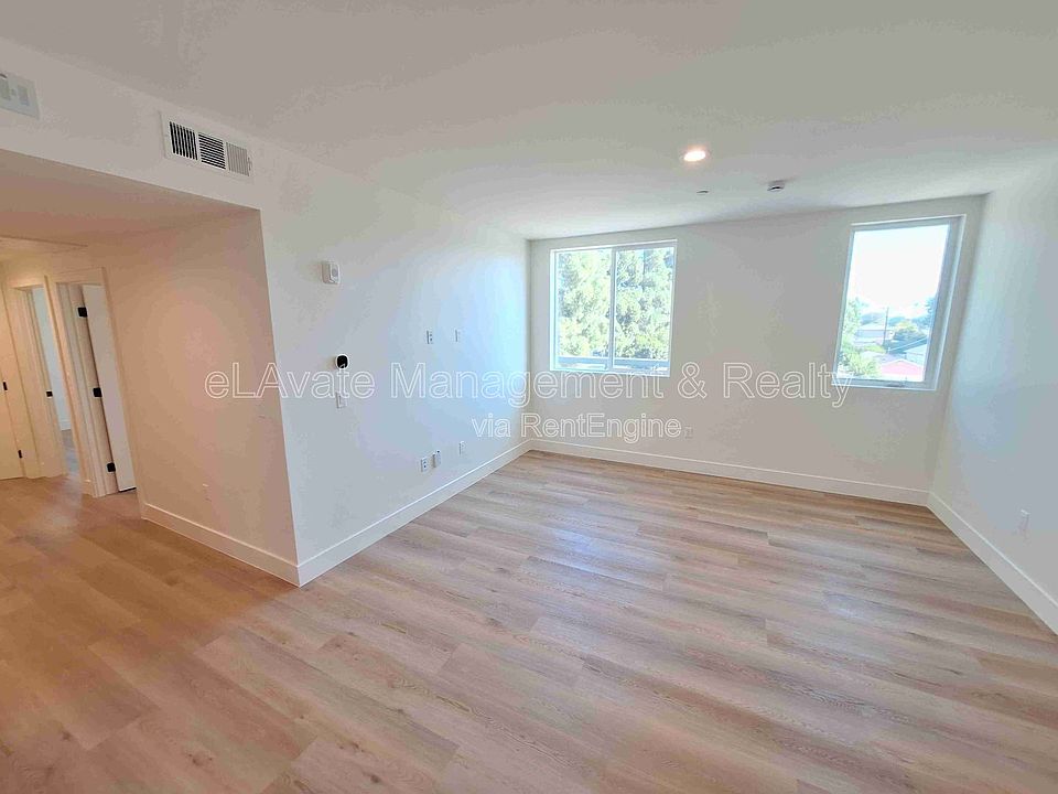 1st image of 16136 Devonshire St #204