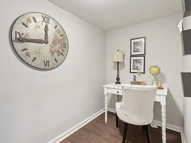 Northlake Village — Photo 14
