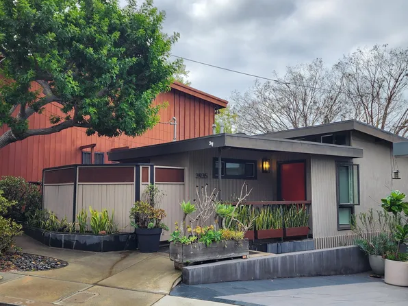 3935 Pringle St, San Diego, CA 92103