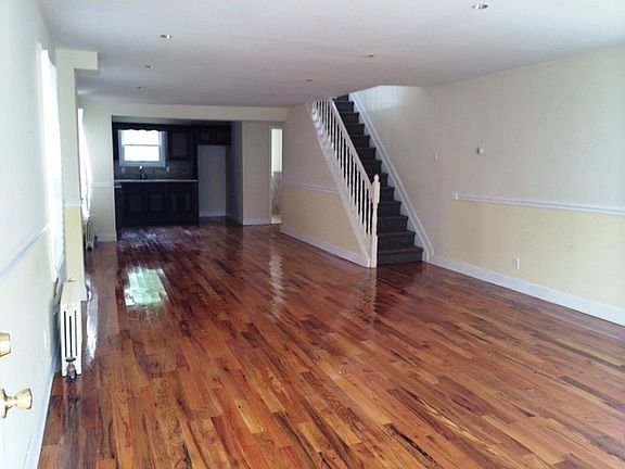 5th image of 11060 160th St