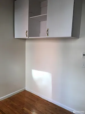 Rented by Oxford Property Group | media 22