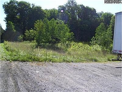 2nd image of 4793 Brecksville Rd