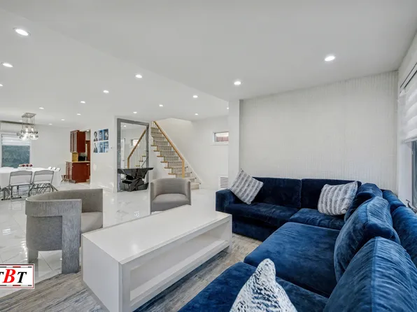 1836 East 27th Street image 4 of 34