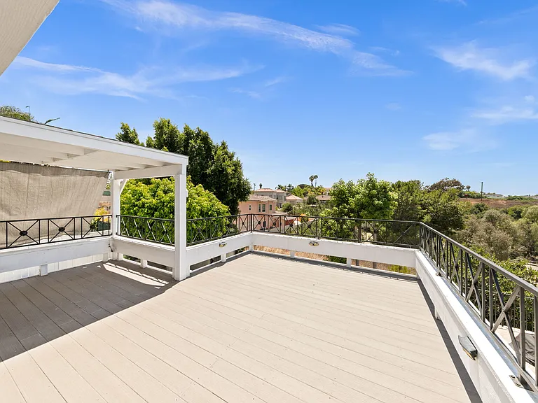1068 Pacific Hill St — Photo 41
