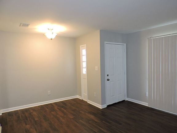 3rd image of 7236 Lanier Dr #B