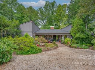 431 Red Fox Cir, Tryon, NC 28782