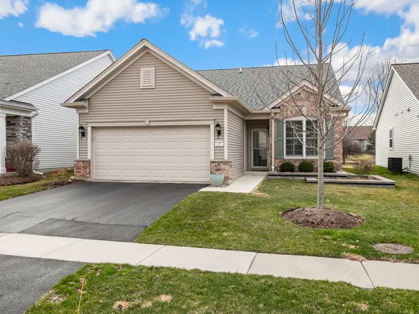 2497 Rolling Ridge Ln, Elgin, IL 60124