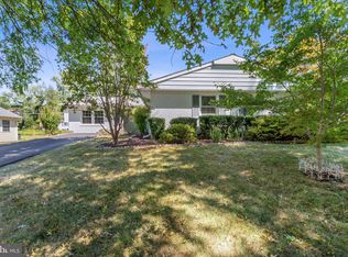 13120 Poplar Tree Rd, Fairfax, VA 22033