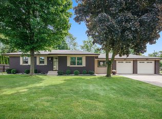 4430 Hackley Dr NE, Grand Rapids, MI 49525