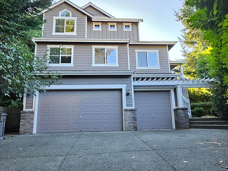 14219 NE 86th Pl — Photo 1