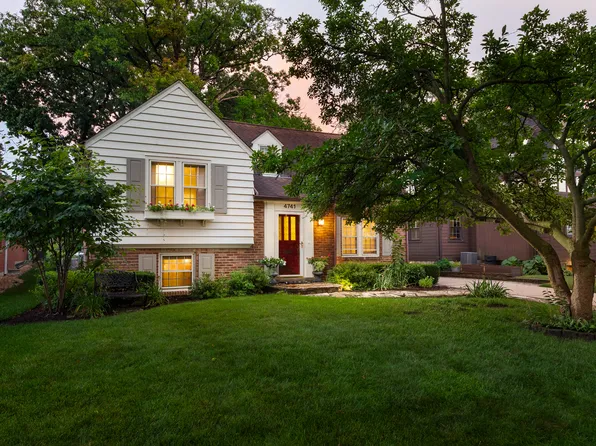 4741 Montgomery Ave, Downers Grove, IL 60515
