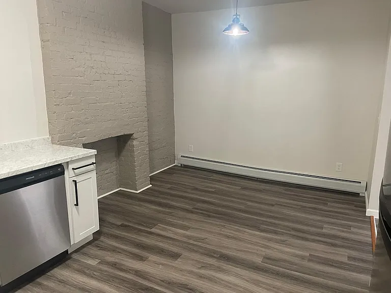 120 Philip St #2 — Photo 6