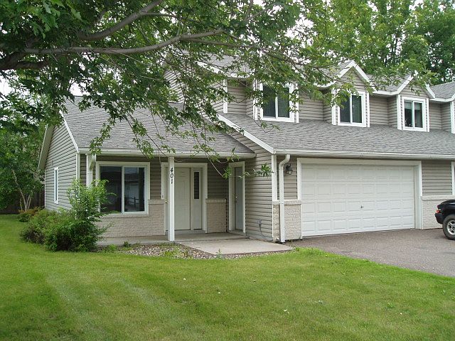 1st image of 401 Schachtner Street Somerset