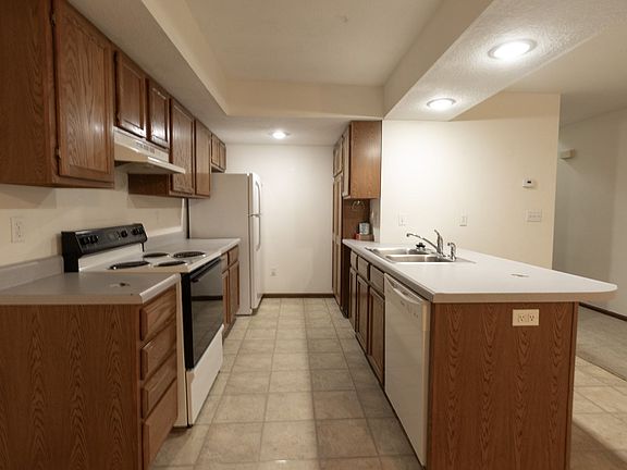 2nd image of 4810 Meadow Lark Ln APT D