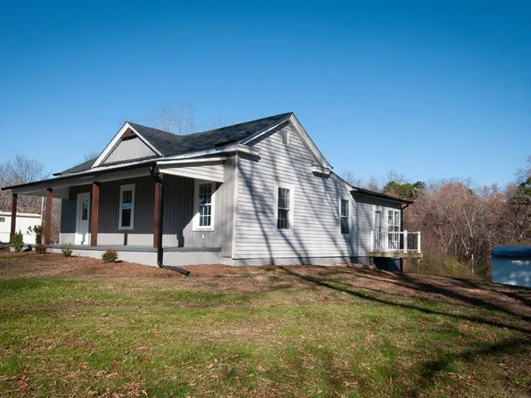 261 Easter Dr, Danville, VA 24540