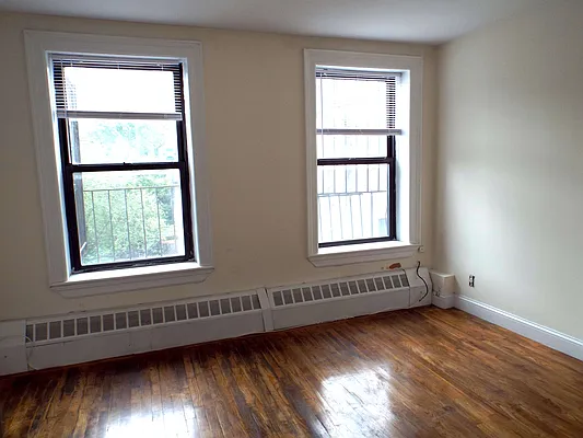 Rented by Evergreen Realty & Investments | media 9