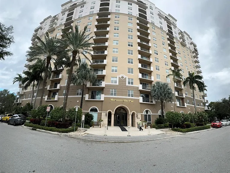 616 Clearwater Park Rd #1002 — Photo 1