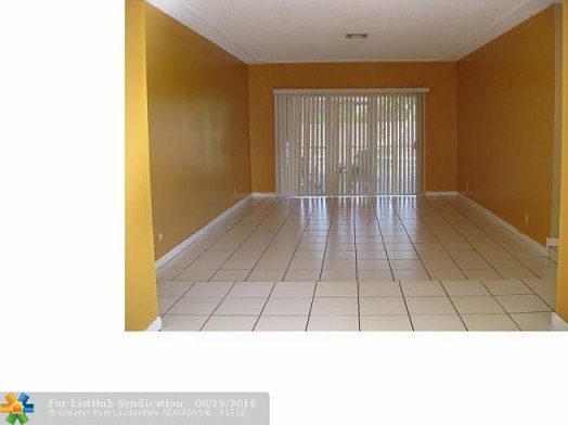 3rd image of 11231 NW 43rd St