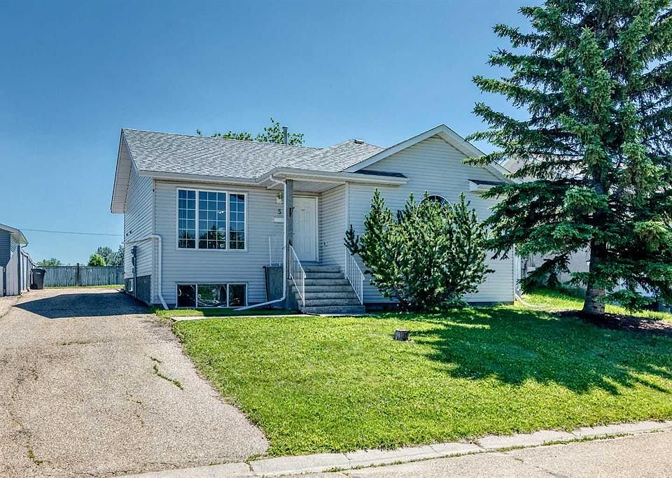 1st image of 5 W 23 Avenue Close