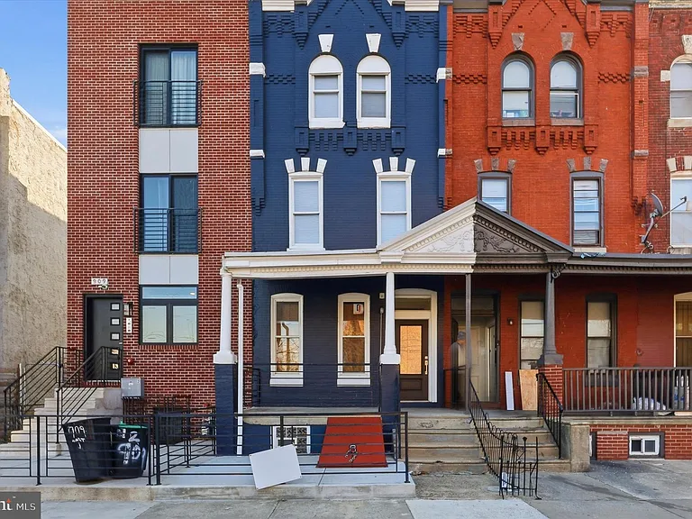 907 Belmont Ave — Photo 1
